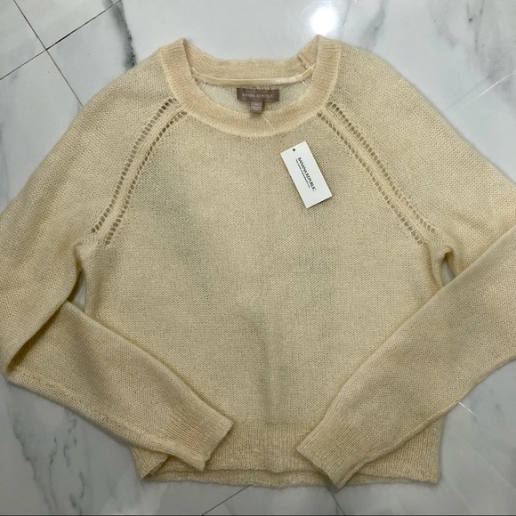 Banana Republic Sweaters - BANANA REPUBLIC SWEATER